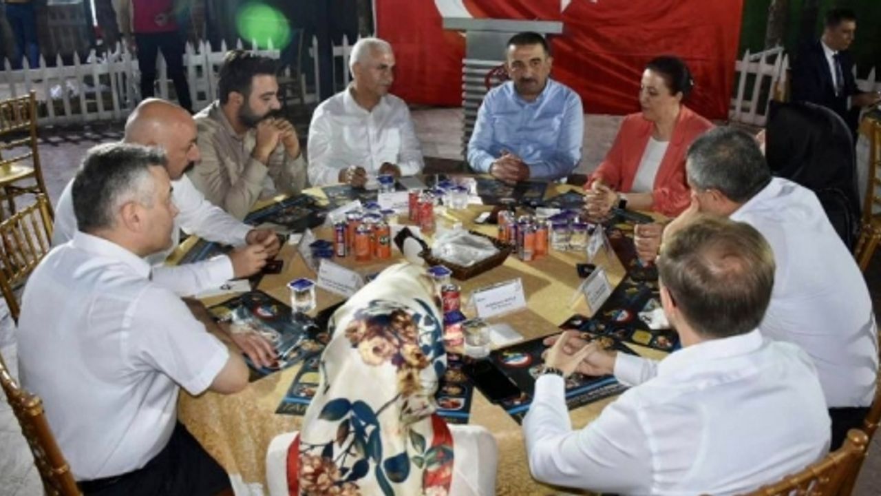 Vali Hacıbektaşoğlu Onuruna Veda Yemeği Verildi