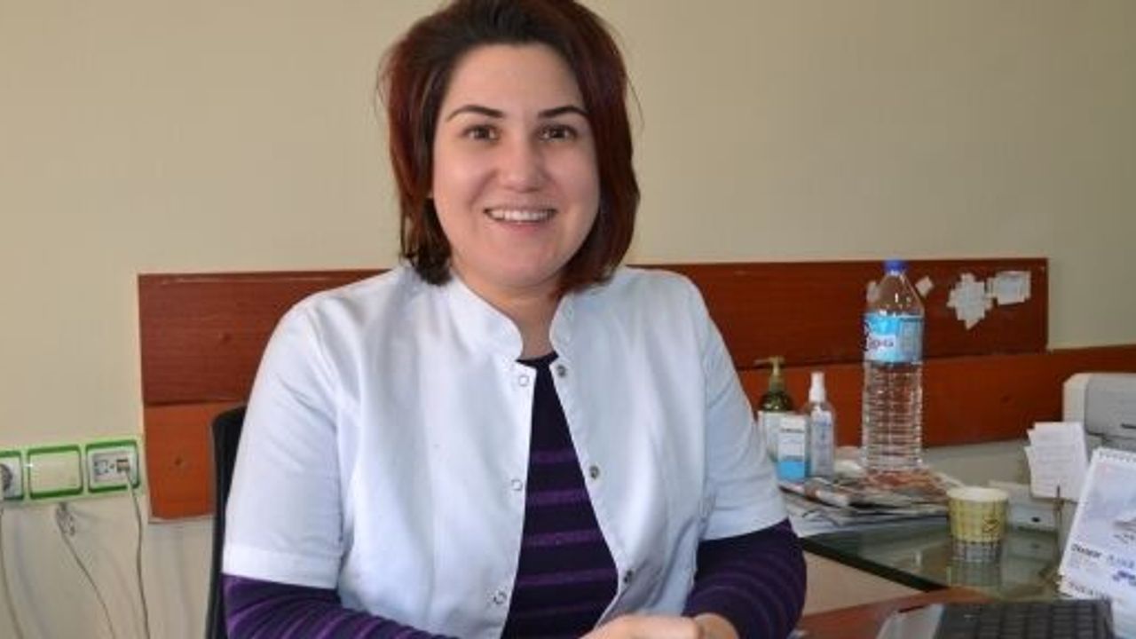 Dr. Ekmekçi, Solaklara Yapılan Baskı, Disleksi ve Kekemeliğe Yol Açabilir