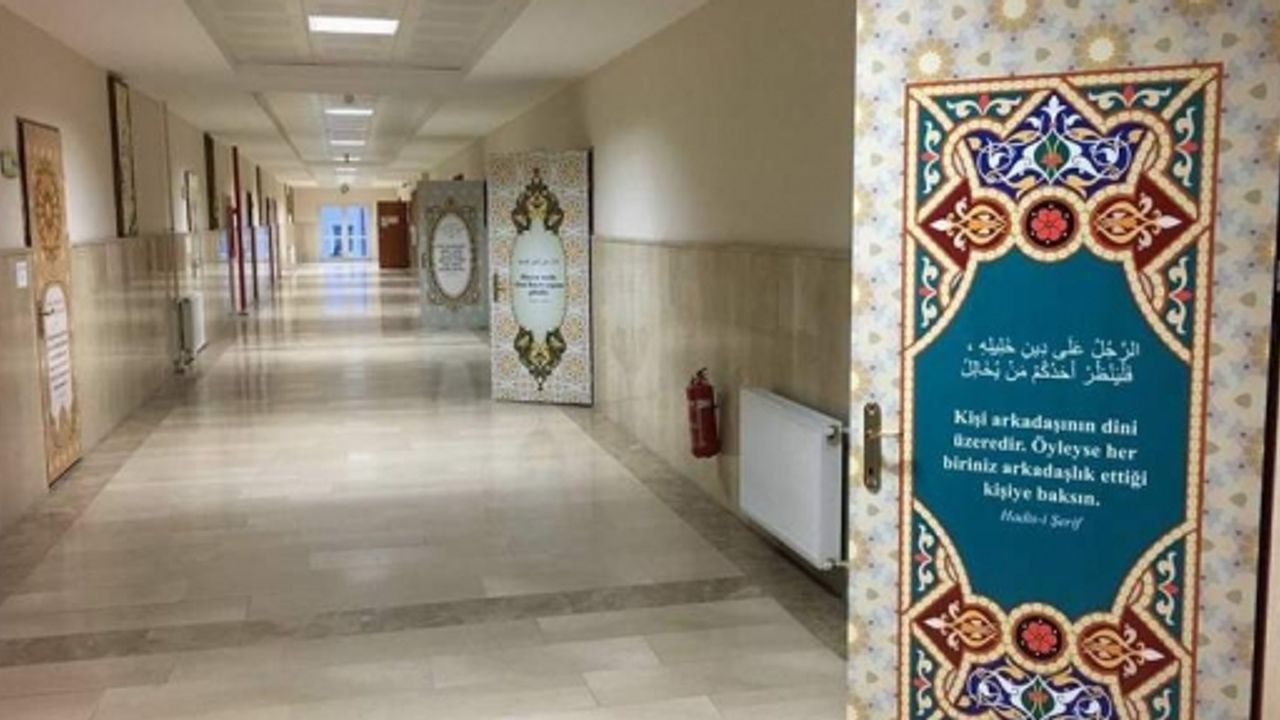 Okul Koridorları da Artık Eğitimin Bir Parçası Oldu