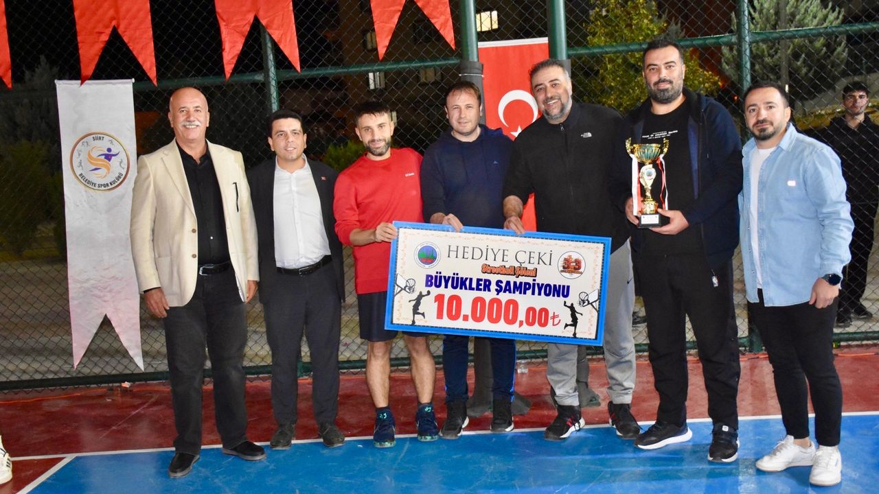 SİİRT BELEDİYESİ’NİN DÜZENLEDİĞİ 3X3 SOKAK BASKETBOLU SONA ERDİ
