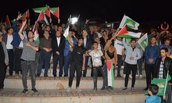 Siyonist Rejimin Katliamlarına Tepki Gösteren Siirt Halkı Gece Yarısı Sokaklara İndi