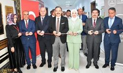 Vali Kızılkaya,Olgunlaşma Enstitüsünün  “100 Yıl Sergisi" nin Açılışını Gerçekleştirdi