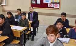 Vali Dr.Kemal Kızılkaya, Pirinçli Köyü Şehit Faik Yüce  İlköğretim Okulunu Ziyaret Etti