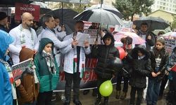 Siirt'te Hekimler, Sessiz Yürüyüşte Bugünü "Dünya Şehit Çocuklar Günü" İlan Etti