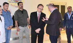 Siirt Valisi Dr. Kemal Kızılkaya, Trafik Kazasında Yaralanan Öğrencileri Ziyaret Etti