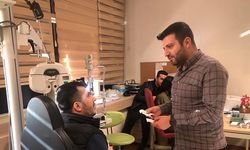 Göz Doktoru Burak Akkoyun, Takdir Topluyor