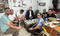 AK Parti İl Başkanı Özturan, Esnaf Ziyaretinde Bulundu