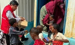 Kızılay Yönetim Kurulu Üyesi Yener Tanık, Somali’de Kurban Eti Dağıttı