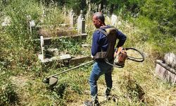 Siirt Belediyesi, Kurban Bayramı Öncesi Mezarlıklarda Temizlik Çalışması Başlattı