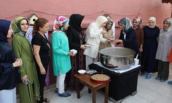 Vali Eşi Nurten Kızılkaya, Aşure Etkinliğine Katıldı