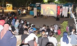 Siirt’te Çocuklar Açık Hava Sineması Etkinliğine Yoğun İlgi Gösterdi