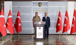 Van Jandarma Asayiş Kolordu Komutanı Korgeneral Tanrıverdi’den Vali Kızılkaya’ya Veda Ziyareti
