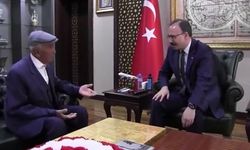 Vali Kızılkaya, 94 Yaşındaki Mirhan Sezgin’i Makamında Ağırladı