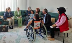 Vali Eşi Nurten Kızılkaya’dan Özel Birey Betül Bulut’a Ziyaret 