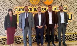Siirt İl Özel İdare Genel Sekreteri Hifzullah Canpolat’tan Siirt Barosuna Ziyaret