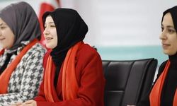Siirt AK Parti Kadın Kolları, Başkan Betül Tuba Mavi’nin Göreve Gelişinin 1. Yılını Kutladı