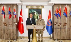 Osman Ören’den Siirt İl Jandarma Komutanı Tuğgeneral Uğur Özmen’e Hayırlı Olsun Ziyareti
