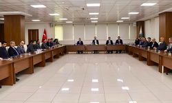 Siirt Belediyesi’nde Haftalık Değerlendirme Toplantısı Vali Kızılkaya Başkanlığında Gerçekleştirildi