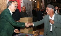 Vali Dr. Kemal Kızılkaya Kadir Gecesi’nde Vatandaşlarla Buluştu