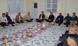 Baykan Kaymakamı Fatih Özcan, Ramazan’ın İlk İftarını Şehit Ailesiyle Açtı