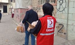 Siirt Kızılay Şubesi, Geleneksel “Kısme” Ekmek Helvası Dağıtımı Gerçekleştirdi