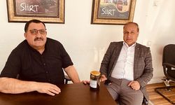 Siirtli Seyyah Vehip Emrah, Cudi Dağı’ndan Dünyaya Sağlık Taşıyor