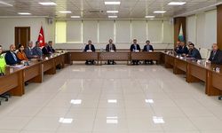 Siirt’te Kaldırım İşgalleri ve Seyyar Satıcılar Sorunu Masaya Yatırıldı