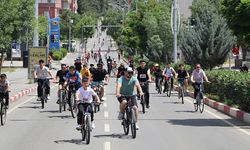 Vali Kızılkaya Gençlerle Birlikte Sağlıklı Yaşama Pedal Çevirdi