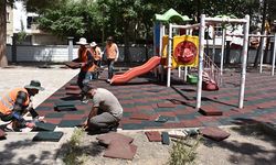 Siirt Belediyesi, Kent Genelinde Parklarda Detaylı Bakım ve Onarım Çalışması Başlattı!