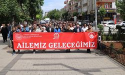 Siirt’te “Aile Günü Farkındalık Yürüyüşü” Büyük Coşkuya Sahne Oldu