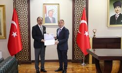 Vali Kızılkaya, Yeni Görevine Atanan Abdulhamit Mutlu’yu Uğurladı