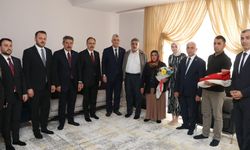 Ticaret Bakanı Ömer Bolat’tan Şehit Ailesine Ziyaret