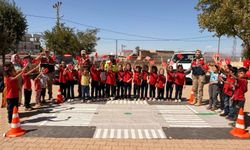 Siirt Jandarmasından Öğrencilere “Güçlü Aile Güçlü Gelecek” Eğitimi