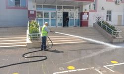 SİİRT BELEDİYESİ’NDEN OKULLARDA TEMİZLİK VE HİJYEN SEFERBERLİĞİ