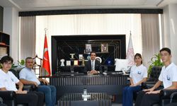 İl Millî Eğitim Müdürü İlhan Saz, TEKNOFEST Finalistlerini Makamında Kabul Etti