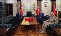 Şırnak Valisi Birol Ekici’den Vali Kızılkaya’ya Ziyaret