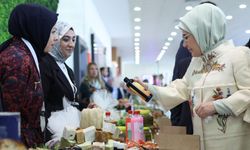 Emine Erdoğan İstanbul’da Siirtlilerle Buluştu