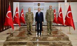 Tümgeneral Rıfat Dönel ve Tuğgeneral Mehmet Coşar’dan Vali Kızılkaya’ya Ziyaret