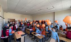 Minik Berat’a Moral Ziyareti