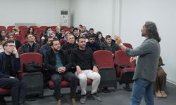 Prof. Dr. Erhan Akın,Özel Siirt Hayat Hastanesi Personellerine "İletişimin İyileştirici Gücü" Eğitimi Verdi