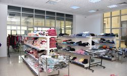 SİİRT İL EMNİYET MÜDÜRLÜĞÜ’NDEN 15 BİN ÇOCUĞA ÜCRETSİZ GİYİM VE KIRTASİYE DESTEĞİ!