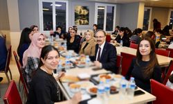 Vali Kızılkaya, Üniversiteli Gençlerle İftar Sofrasında Buluştu