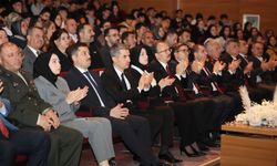 SİİRT’TE İSTİKLAL MARŞI'NIN KABULÜ VE MEHMET AKİF ERSOY’U ANMA GÜNÜ TÖRENLERLE KUTLANDI