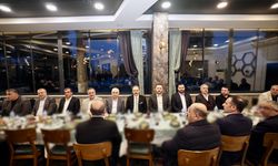 Vali Kızılkaya Yerel Yöneticilerle İftarda Bir Araya Geldi