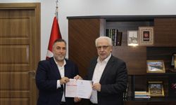 Din Görevlisinden Örnek Bağış