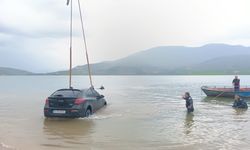 Siirt’te Otomobil Baraj Gölüne Düştü: Dalgıç Ekipler Aracı Çıkardı