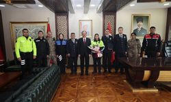 Siirt’te Polis Haftası Etkinlikleri: Emniyet Teşkilatından Vali Kızılkaya’ya Ziyaret