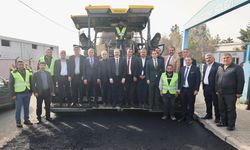 Siirt’te Asfalt Seferberliği Başladı: İlk Kazma Küçük Sanayi Sitesi Caddesi’nde Vuruldu