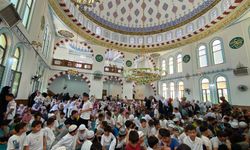 TÜGVA Yaz Okulu Öğrencileri Fethi Serin Camii'nde Buluştu
