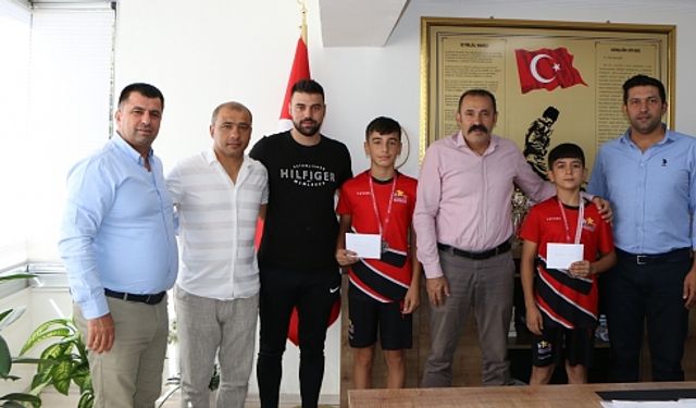 Güreş Türkiye Şampiyonasında İlimizi Temsil Eden Sporculardan Başarı
